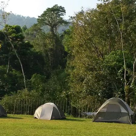 Hilamito Lodge Tela Exterior photo