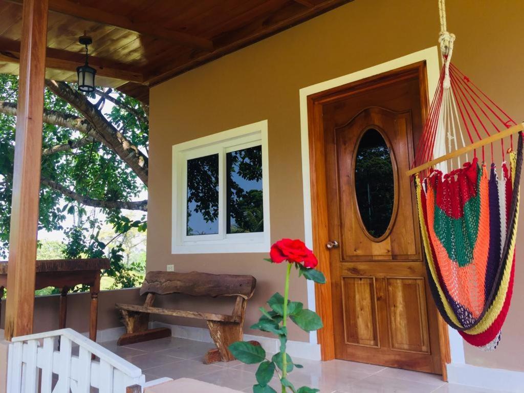 Hilamito Lodge Tela Exterior photo