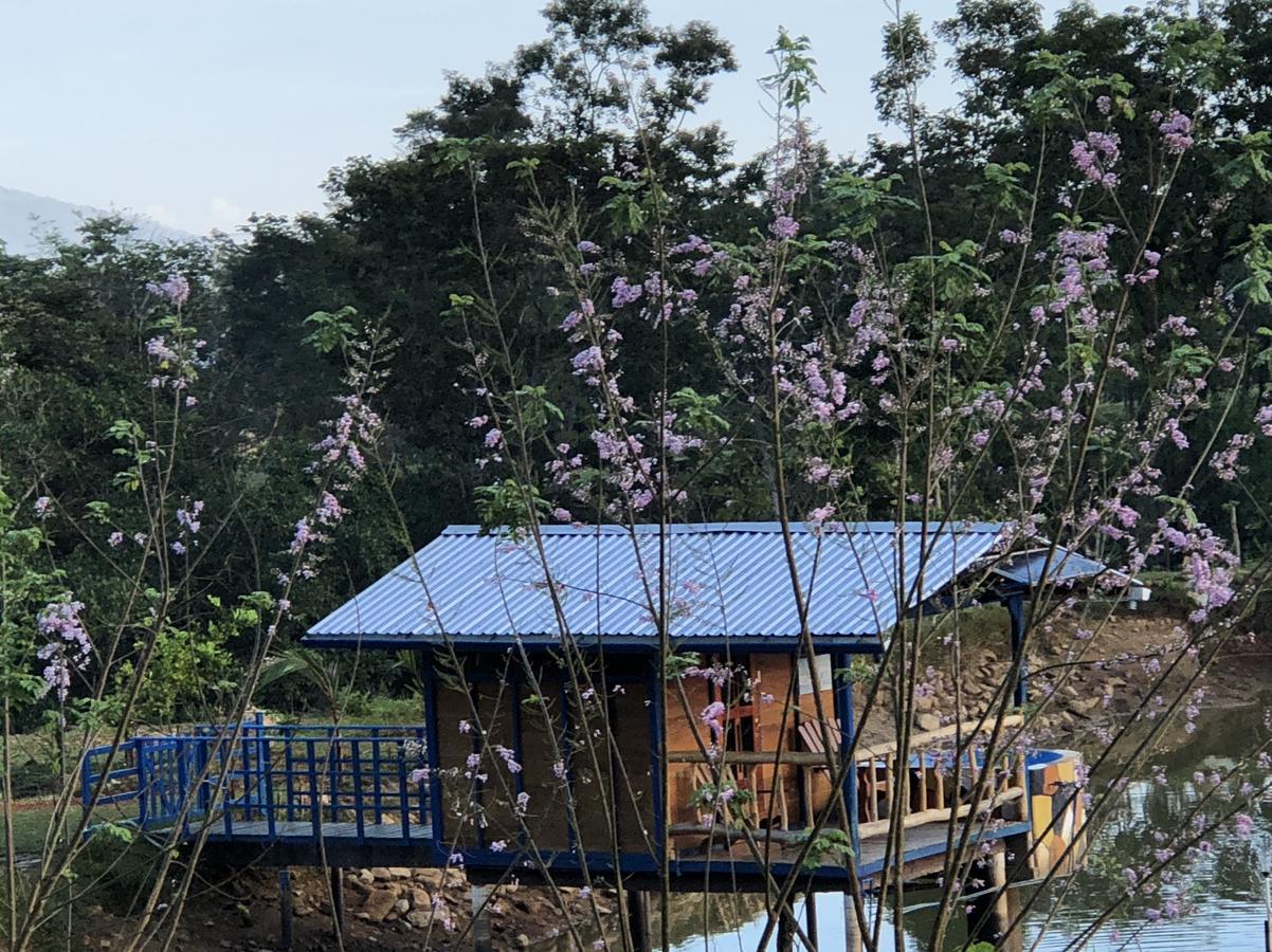 Hilamito Lodge Tela Exterior photo