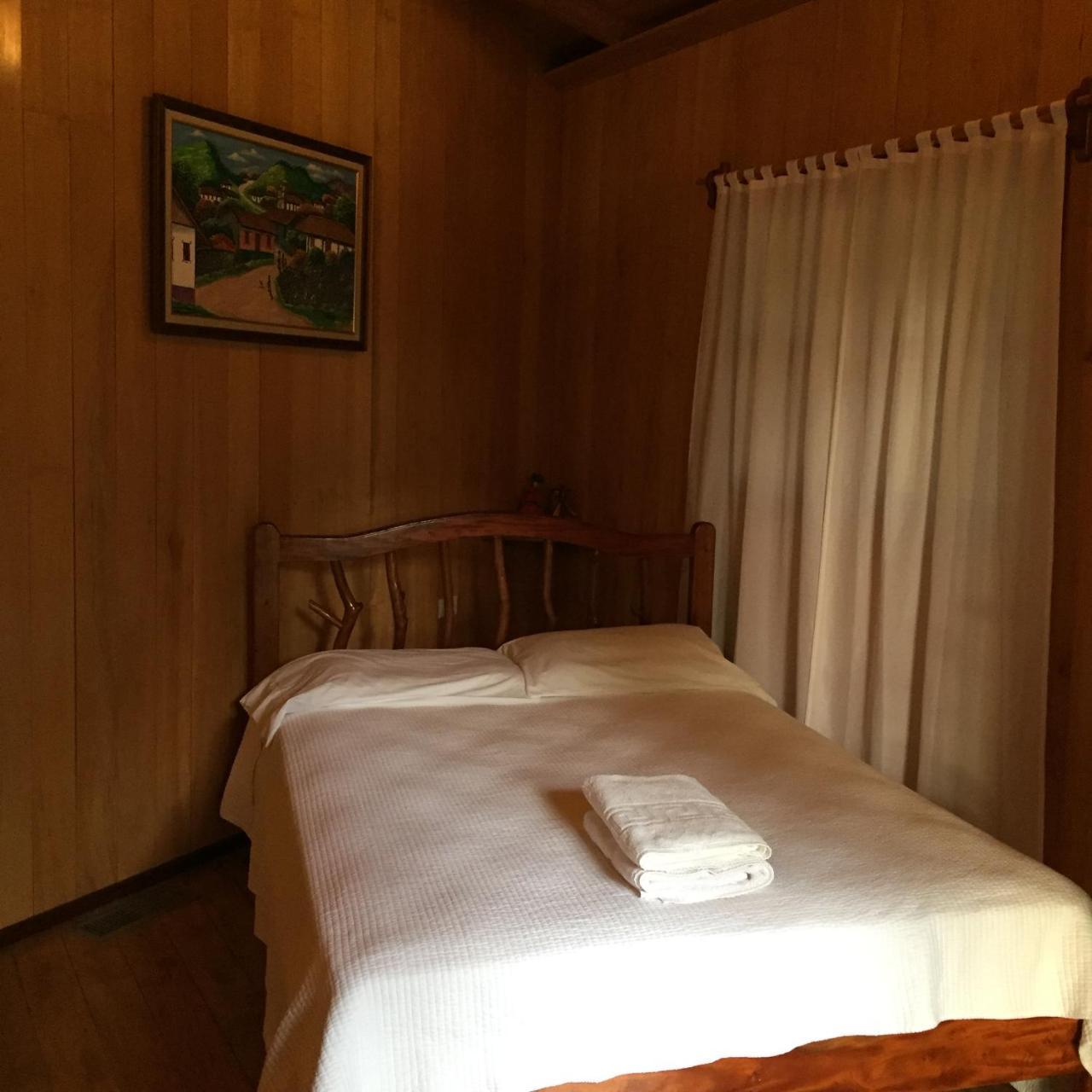 Hilamito Lodge Tela Exterior photo