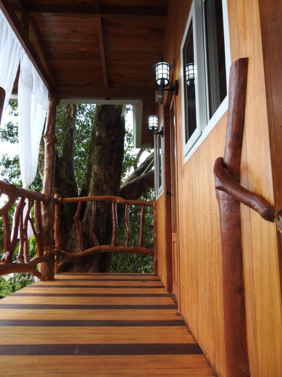 Hilamito Lodge Tela Exterior photo